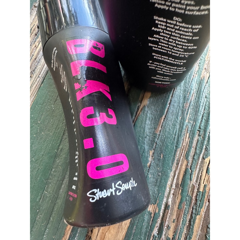 Stuart Semple BLK 3.0 Ultra Matte Blackest Black Acrylic Paint Set of 2 Bottles - Picture 5 of 6